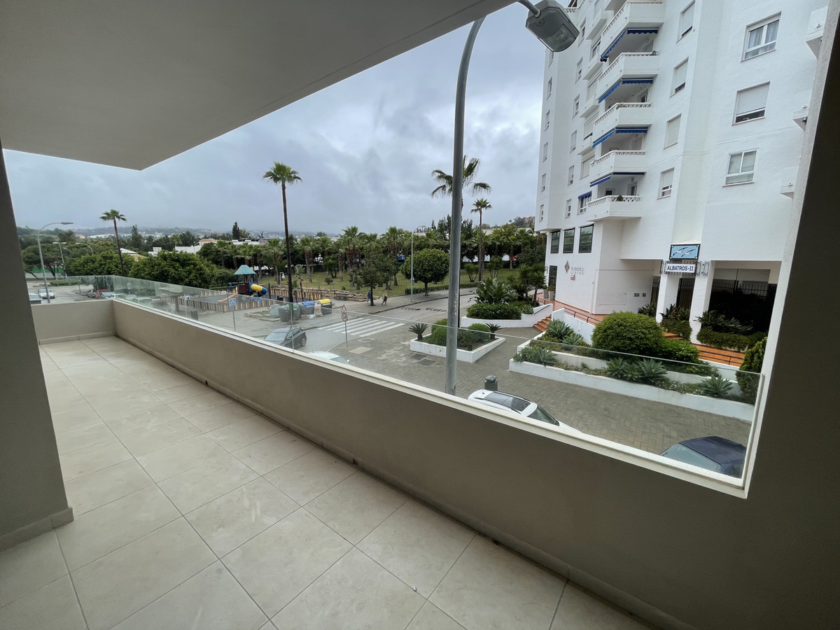 https://cdn.resales-online.com/public/cr1j1bmfb8/properties/f83e6f4ea1d911eba13006b3c6b82ba8/w1200/1-7980e48d732b6fc85c14b43b94d2aa54.jpg?v=1618928165