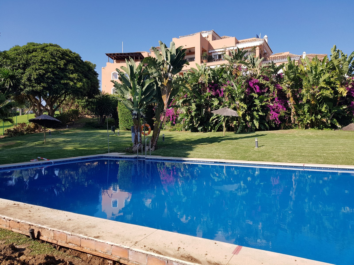 https://cdn.resales-online.com/public/aumme493m5/properties/5ce960b1b87a11eba13006b3c6b82ba8/w1200/1-7980e48d732b6fc85c14b43b94d2aa54.jpg?v=1621416265
