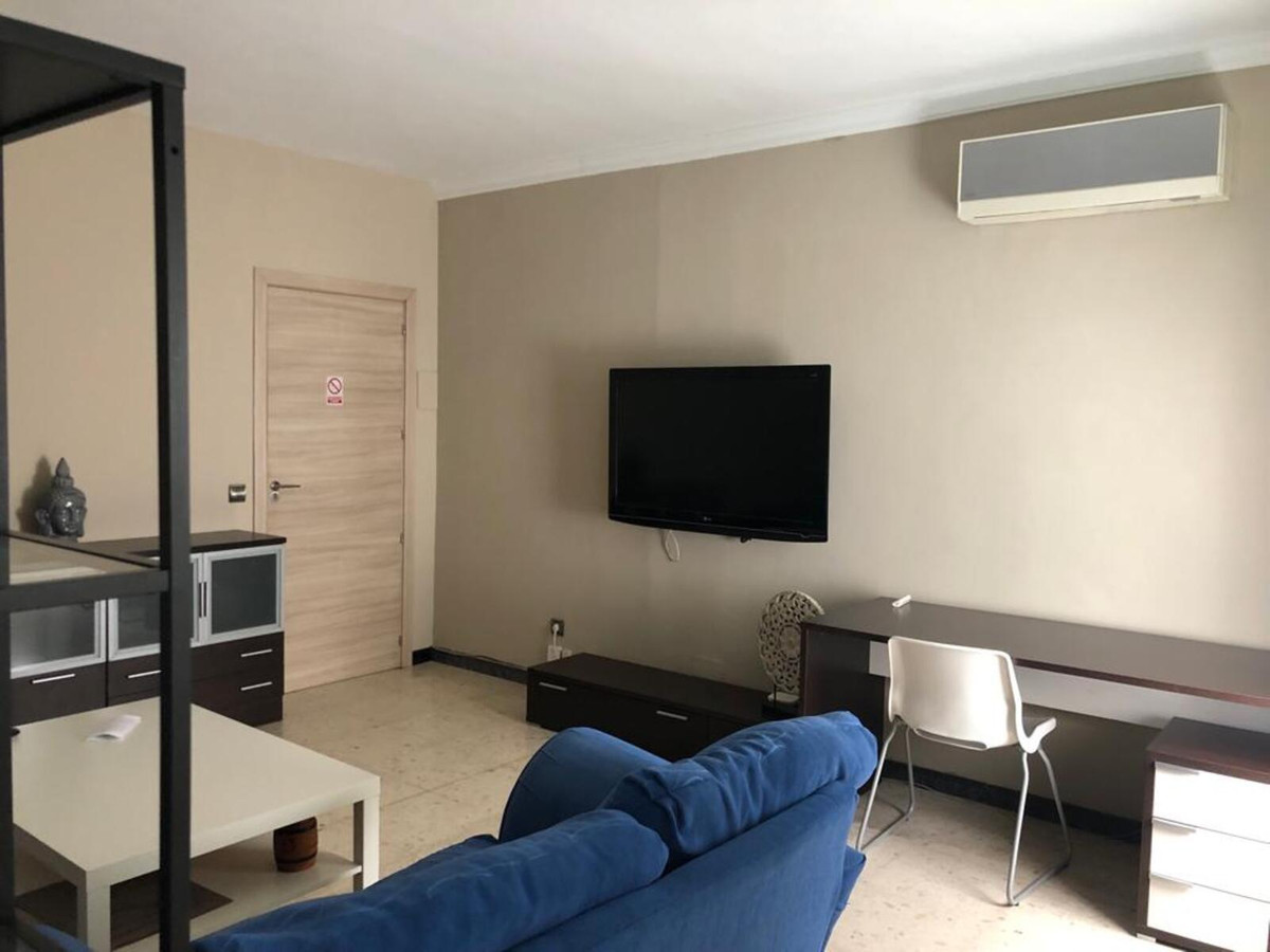 https://cdn.resales-online.com/public/suc53yb0o5/properties/7607427d9ff311eca97d0217bc231ef4/w1200/1-7980e48d732b6fc85c14b43b94d2aa54.jpg?v=1646873700