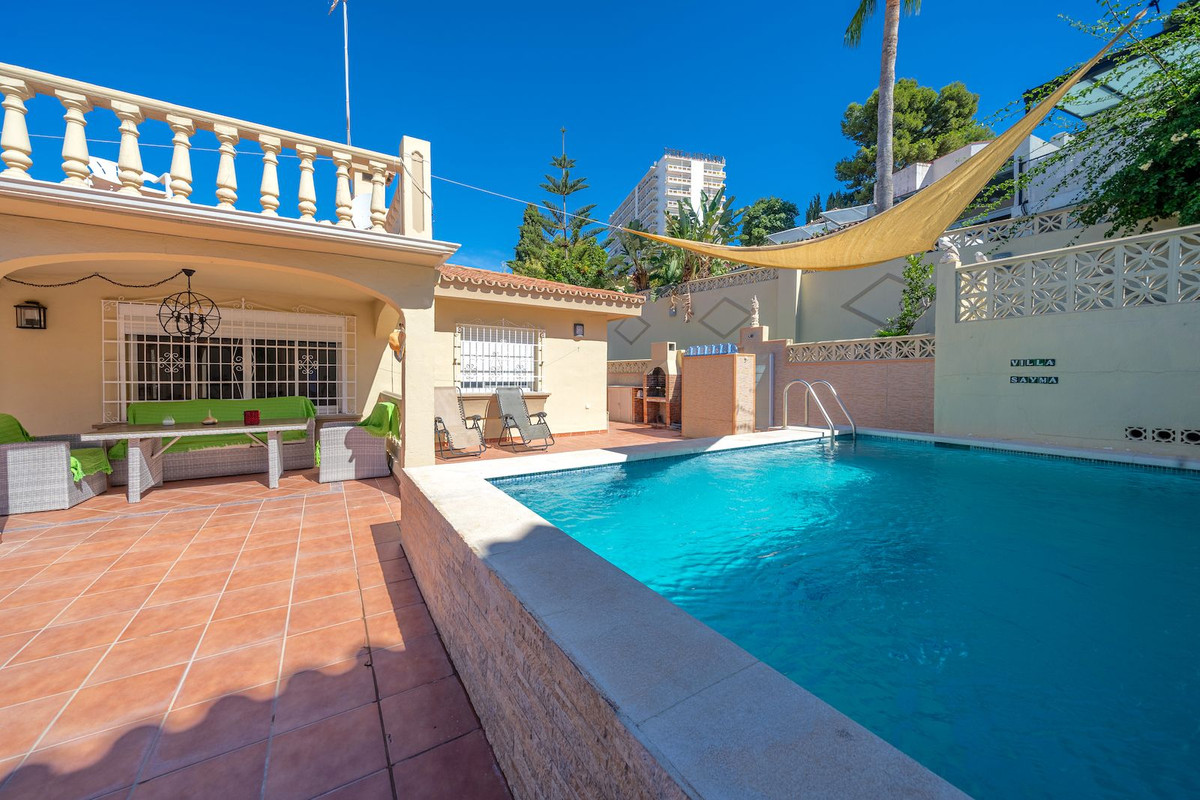 https://cdn.resales-online.com/public/2clagkpr0e/properties/3e750056336e11edad230217bc231ef4/w1200/1-7980e48d732b6fc85c14b43b94d2aa54.jpg?v=1663082806