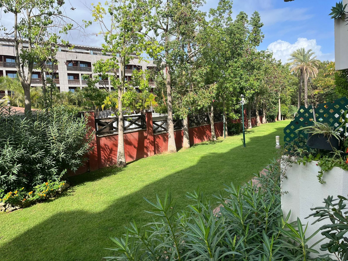 https://cdn.resales-online.com/public/99zp9ow7t6/properties/3819062e4f8811ed98460217bc231ef4/w1200/1-7980e48d732b6fc85c14b43b94d2aa54.jpg?v=1666172380