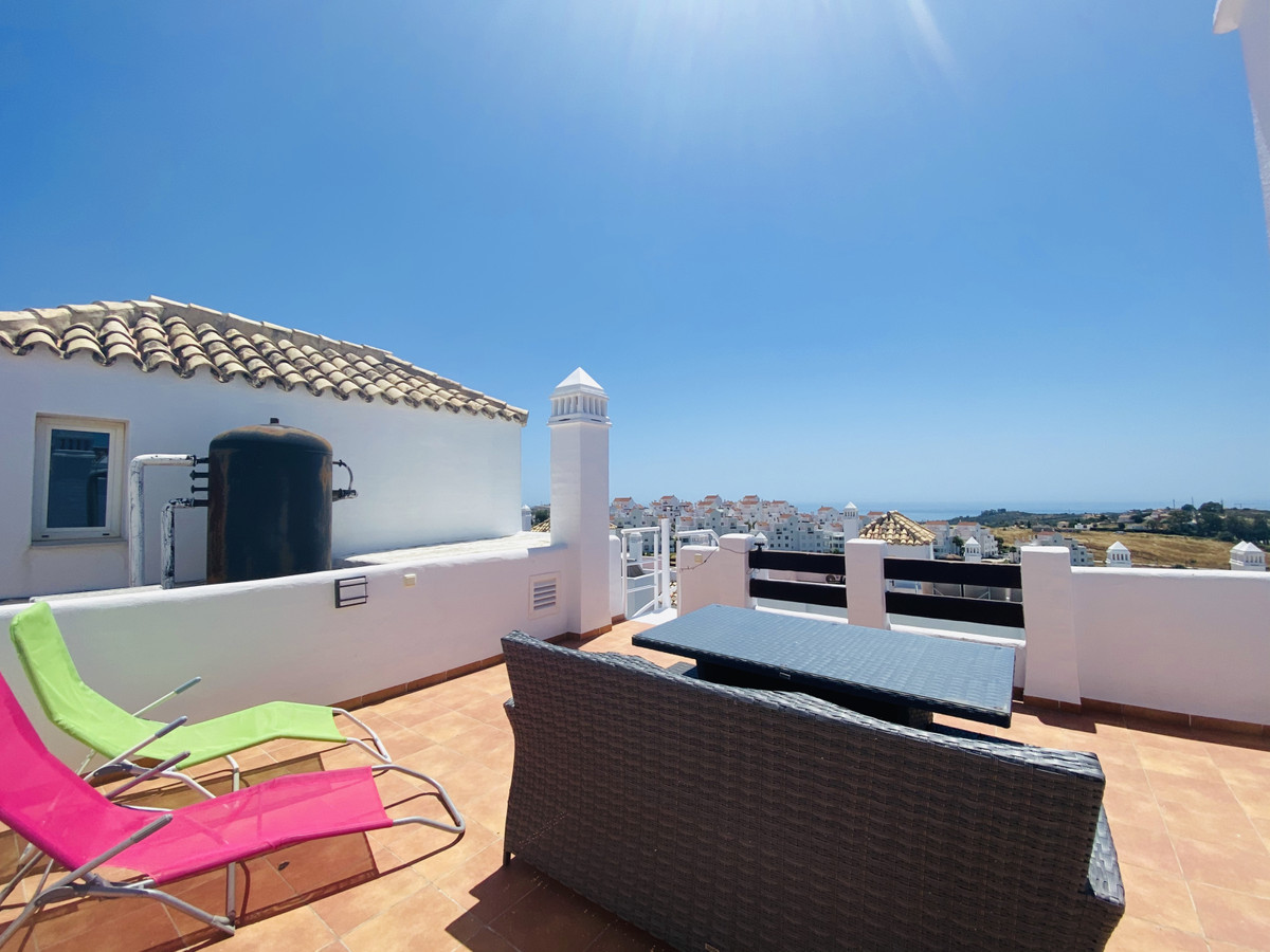 https://cdn.resales-online.com/public/pnrhch3bal/properties/dbf529bfa2fb11eda53f0217bc231ef4/w1200/1-7980e48d732b6fc85c14b43b94d2aa54.jpg?v=1675347413