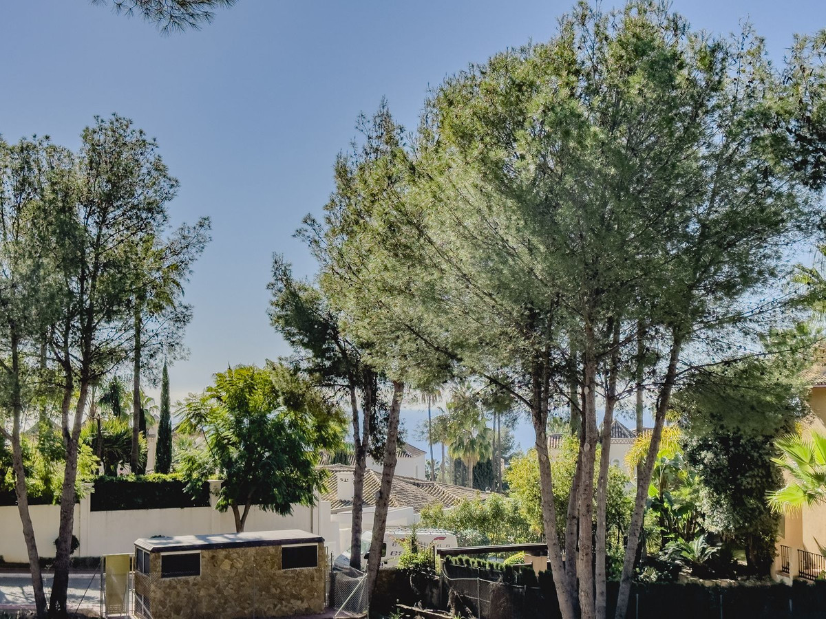 https://cdn.resales-online.com/public/6ocoehzhpl/properties/af010e6aa09911eda53f0217bc231ef4/w1200/1-7980e48d732b6fc85c14b43b94d2aa54.jpg?v=1676981784