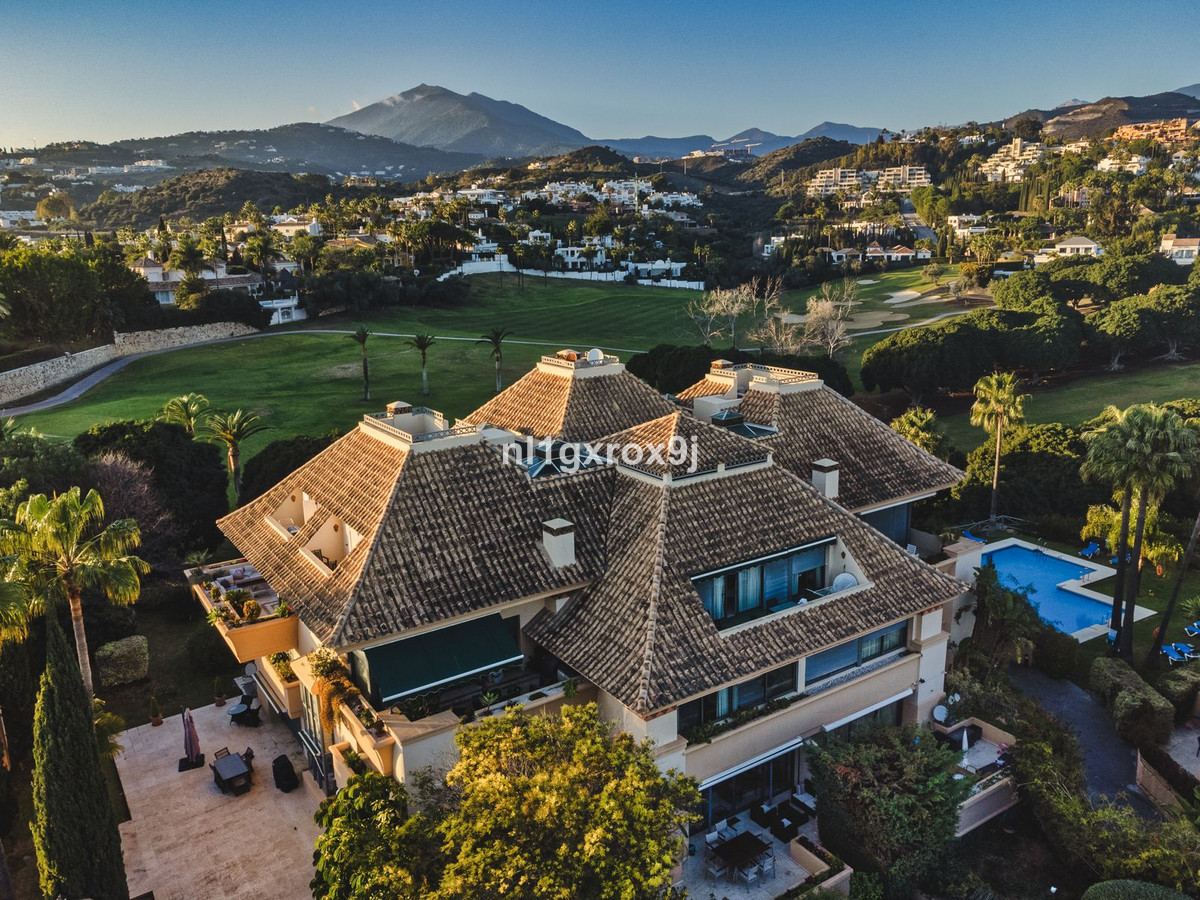 https://cdn.resales-online.com/public/nl1gxrox9j/properties/4f1986d1ca8711ed84bd0217bc231ef4/w1200/1-7980e48d732b6fc85c14b43b94d2aa54.jpg?v=1679699667