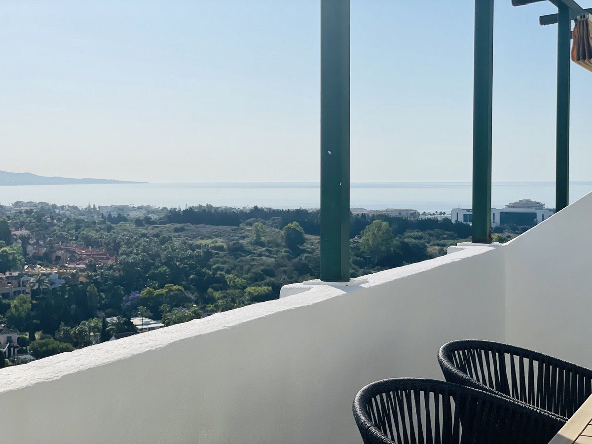 https://cdn.resales-online.com/public/92cqrna9i0/properties/a6b16d83011811eeb6600217bc231ef4/w1200/1-7980e48d732b6fc85c14b43b94d2aa54.jpg?v=1685695188