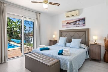 https://cdn.resales-online.com/public/rvs13crsz7/properties/c4ec42f7dd1111ed84bd0217bc231ef4/w1200/15-11d12f2f454f2f5e9b981fdd8b901d51.jpg?v=1681734937