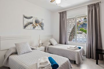 https://cdn.resales-online.com/public/rvs13crsz7/properties/c4ec42f7dd1111ed84bd0217bc231ef4/w1200/25-45e7a00e8ada30030040e20a35fbccfd.jpg?v=1681734937