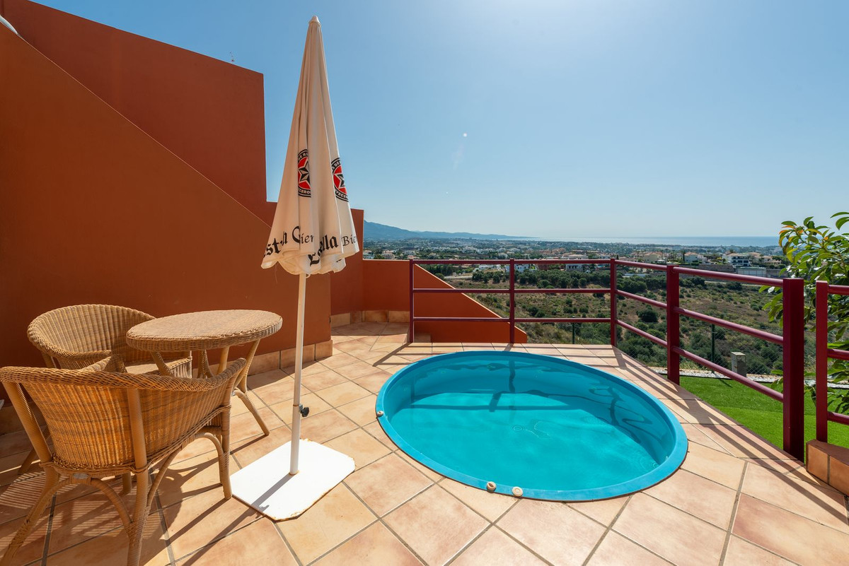 https://cdn.resales-online.com/public/a02ds2pl3d/properties/485b5be214c911eea7b50217bc231ef4/w1200/1-7980e48d732b6fc85c14b43b94d2aa54.jpg?v=1687867799