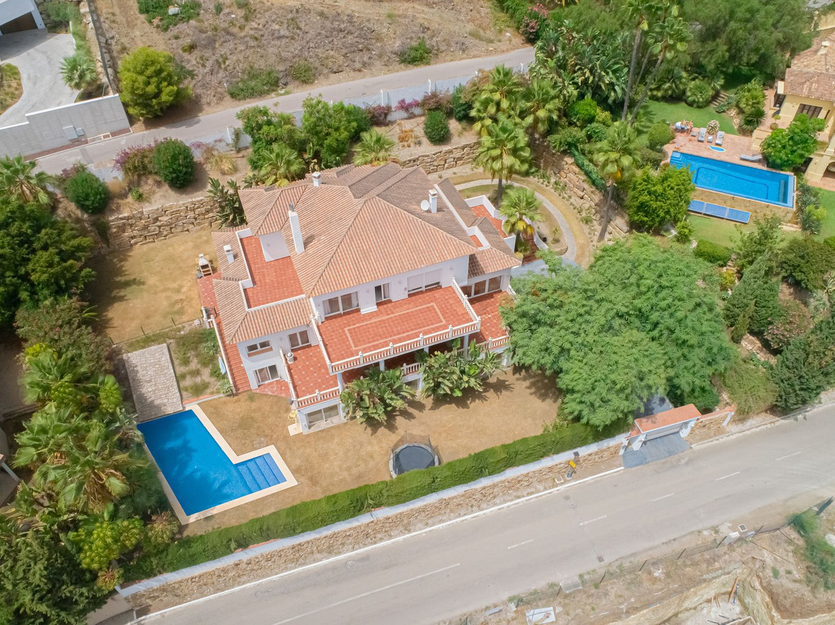https://cdn.resales-online.com/public/kk8c6n6p94/properties/032baf973b5d11eea7b50217bc231ef4/w1200/1-7980e48d732b6fc85c14b43b94d2aa54.jpg?v=1692102677