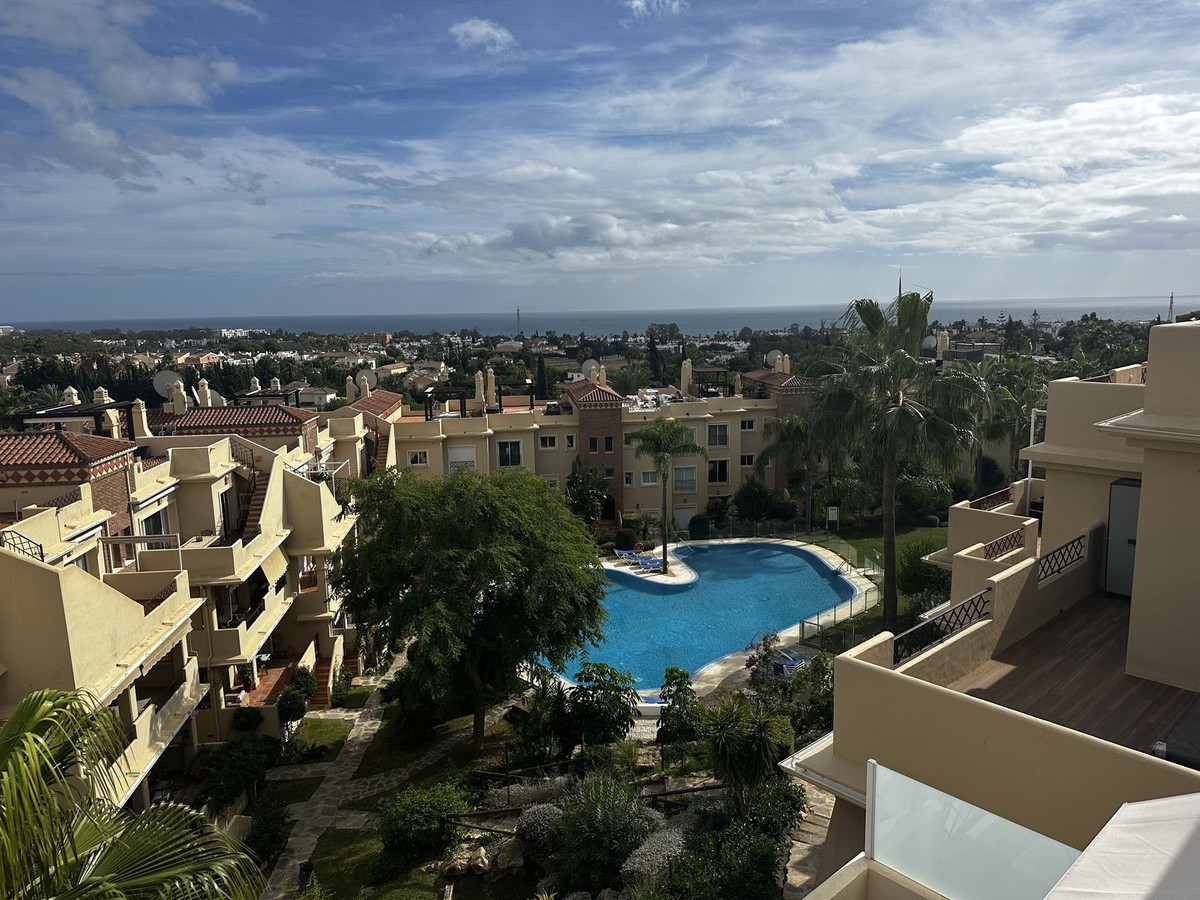 https://cdn.resales-online.com/public/5em70cvk9j/properties/46c05aba6daa11eea6080217bc231ef4/w1200/1-7980e48d732b6fc85c14b43b94d2aa54.jpg?v=1698330054