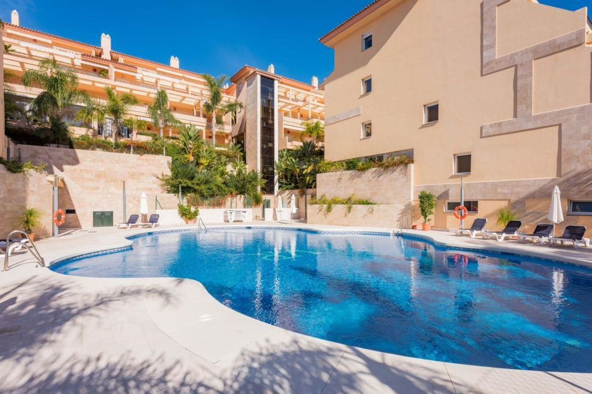 https://cdn.resales-online.com/public/cgpwbkb3l1/properties/1d0183b977e411ee8fbe0217bc231ef4/w1200/1-7980e48d732b6fc85c14b43b94d2aa54.jpg?v=1698761100