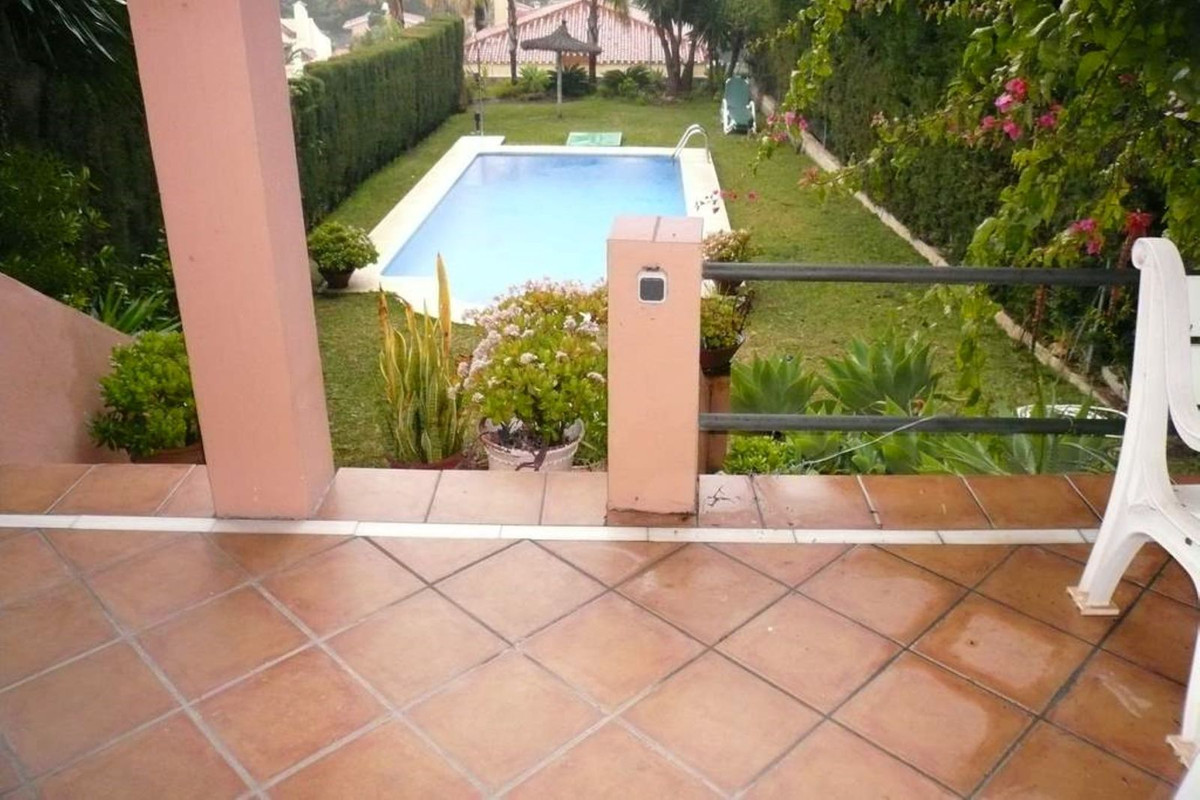 https://cdn.resales-online.com/public/mq0hn394pf/properties/1fde1d0ad9b711eca97d0217bc231ef4/w1200/1-7980e48d732b6fc85c14b43b94d2aa54.jpg?v=1653218417