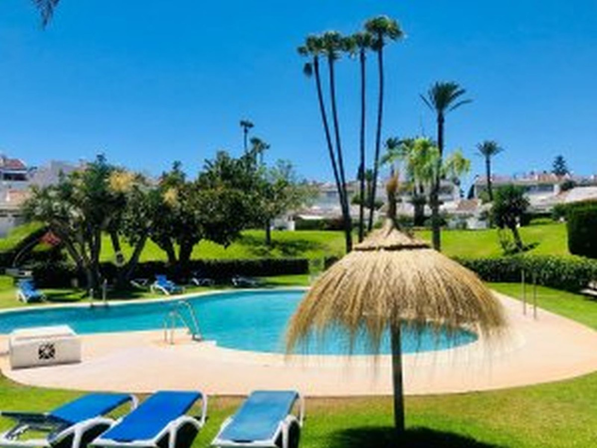 https://cdn.resales-online.com/public/088hv51juu/properties/48904898f62911eca97d0217bc231ef4/w1200/1-7980e48d732b6fc85c14b43b94d2aa54.jpg?v=1656425872