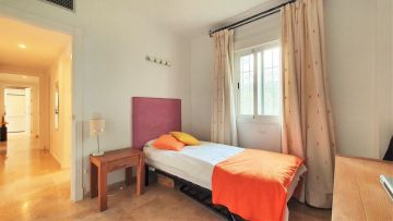 https://cdn.resales-online.com/public/ii7dbiqcgd/properties/0dfed666133411eda97d0217bc231ef4/w1200/30-5e8634ec9576c9ad4825a6dec5b5d375.jpg?v=1661186378
