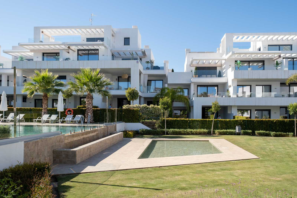 https://cdn.resales-online.com/public/jja1jz8h5h/properties/e09fe082567b11ed98460217bc231ef4/w1200/1-7980e48d732b6fc85c14b43b94d2aa54.jpg?v=1666936156