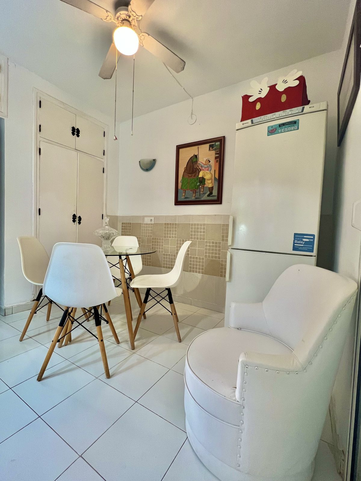 https://cdn.resales-online.com/public/aa2saqz9w9/properties/cd5c3b1a9b0d11eda53f0217bc231ef4/w1200/8-e64a9055bba3e77ac8aca3b893cdf826.jpg?v=1674479736