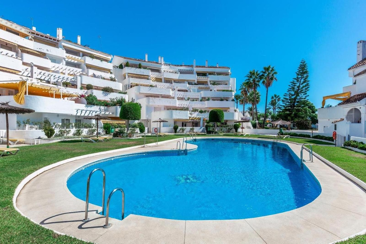 https://cdn.resales-online.com/public/6pcoehzhpl/properties/e761bfbaca3e11ed84bd0217bc231ef4/w1200/1-7980e48d732b6fc85c14b43b94d2aa54.jpg?v=1679664303