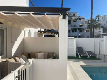 https://cdn.resales-online.com/public/6pcoehzhpl/properties/b102d6e9c4c411ed84bd0217bc231ef4/w1200/1-7980e48d732b6fc85c14b43b94d2aa54.jpg?v=1679062155