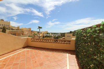 https://cdn.resales-online.com/public/nne1qvgifi/properties/3e3155c1a31b11eda53f0217bc231ef4/w1200/1-7980e48d732b6fc85c14b43b94d2aa54.jpg?v=1680086874