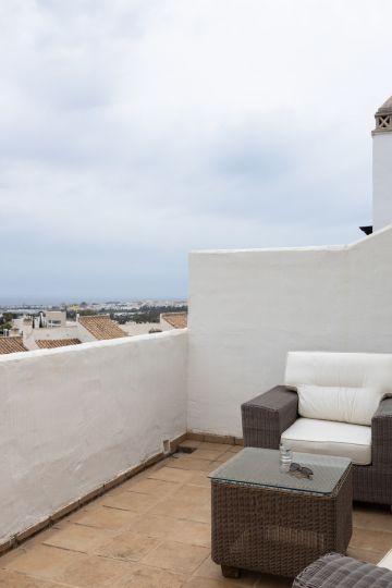 https://cdn.resales-online.com/public/6u5vbuh1hk/properties/da2ee8f0faba11edb6600217bc231ef4/w1200/21-2c707e7c511429b4f8ec4ee5f221ddb6.jpg?v=1684995194