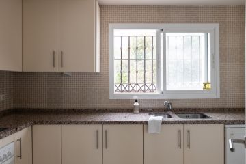 https://cdn.resales-online.com/public/6u5vbuh1hk/properties/da2ee8f0faba11edb6600217bc231ef4/w1200/9-467d0cee5b725f3ef65f102a0c2e69c0.jpg?v=1684995194