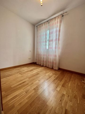https://cdn.resales-online.com/public/aa2saqz9w9/properties/f860765dfa3211edb6600217bc231ef4/w1200/12-53013098fcab6c38b1379cd33298e050.jpg?v=1684936976
