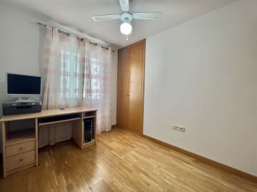 https://cdn.resales-online.com/public/aa2saqz9w9/properties/f860765dfa3211edb6600217bc231ef4/w1200/9-467d0cee5b725f3ef65f102a0c2e69c0.jpg?v=1684936976