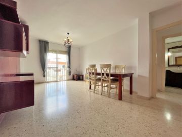 https://cdn.resales-online.com/public/u3l2ad5ic9/properties/9a134830fa2f11edb6600217bc231ef4/w1200/7-aa4cc561180b369757c0bb4af9886cd3.jpg?v=1684940805