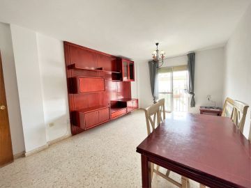 https://cdn.resales-online.com/public/u3l2ad5ic9/properties/9a134830fa2f11edb6600217bc231ef4/w1200/8-e64a9055bba3e77ac8aca3b893cdf826.jpg?v=1684940805