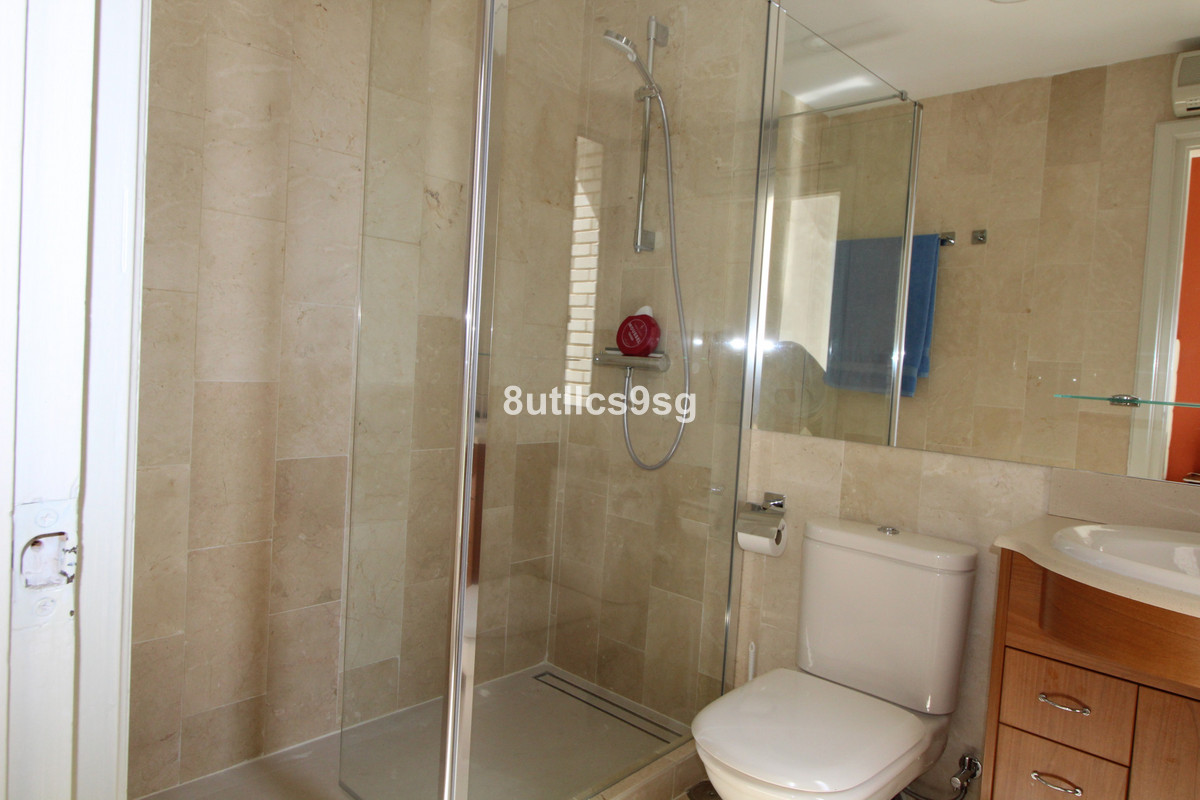 https://cdn.resales-online.com/public/8utllcs9sg/properties/21e37180f9f511edb6600217bc231ef4/w1200/11-20939a0134ad724a8cb2a801094d15a4.jpg?v=1684910274