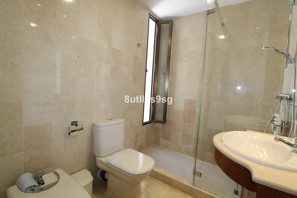 https://cdn.resales-online.com/public/8utllcs9sg/properties/21e37180f9f511edb6600217bc231ef4/w1200/14-d70dc3102c00d7be0e872dfe1c1f86d7.jpg?v=1684910274