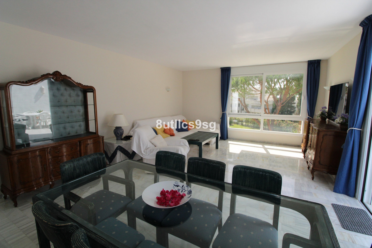 https://cdn.resales-online.com/public/8utllcs9sg/properties/21e37180f9f511edb6600217bc231ef4/w1200/3-e898b2bb2a2fdfd06d2c39894dce8316.jpg?v=1684910274
