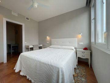 https://cdn.resales-online.com/public/mirbblak76/properties/d8a3c552f99111edb6600217bc231ef4/w1200/16-ec67b526875bf0124b6ce4328a754439.jpg?v=1684929308