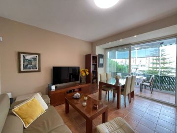 https://cdn.resales-online.com/public/mirbblak76/properties/d8a3c552f99111edb6600217bc231ef4/w1200/3-e898b2bb2a2fdfd06d2c39894dce8316.jpg?v=1684929308