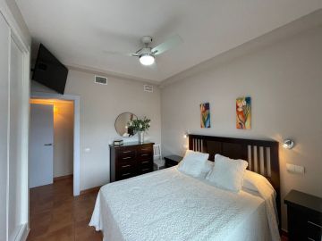 https://cdn.resales-online.com/public/mirbblak76/properties/d8a3c552f99111edb6600217bc231ef4/w1200/21-2c707e7c511429b4f8ec4ee5f221ddb6.jpg?v=1684929308