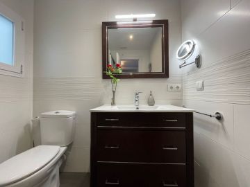 https://cdn.resales-online.com/public/mirbblak76/properties/d8a3c552f99111edb6600217bc231ef4/w1200/22-bcf8e6250e0bab365f900a8ac31ac040.jpg?v=1684929308