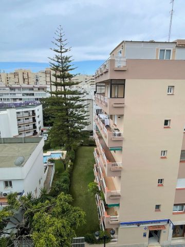 https://cdn.resales-online.com/public/mirbblak76/properties/d8a3c552f99111edb6600217bc231ef4/w1200/31-5e8b9eb86a2d455eeaf43a7bbf3ccd12.jpg?v=1684929308