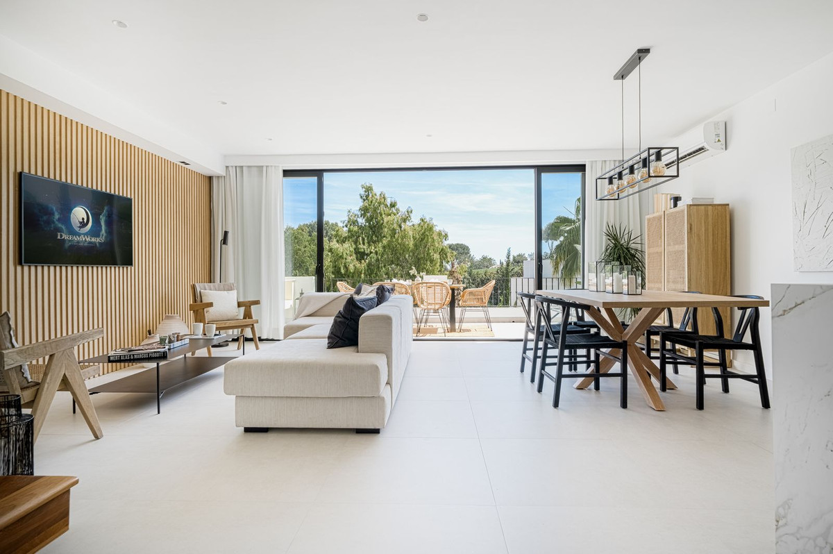 https://cdn.resales-online.com/public/vvmdwbkuht/properties/2f9e587bf49d11edb6600217bc231ef4/w1200/2-5bd7b9d04b45e33852eaf0ec6670150d.jpg?v=1684323121