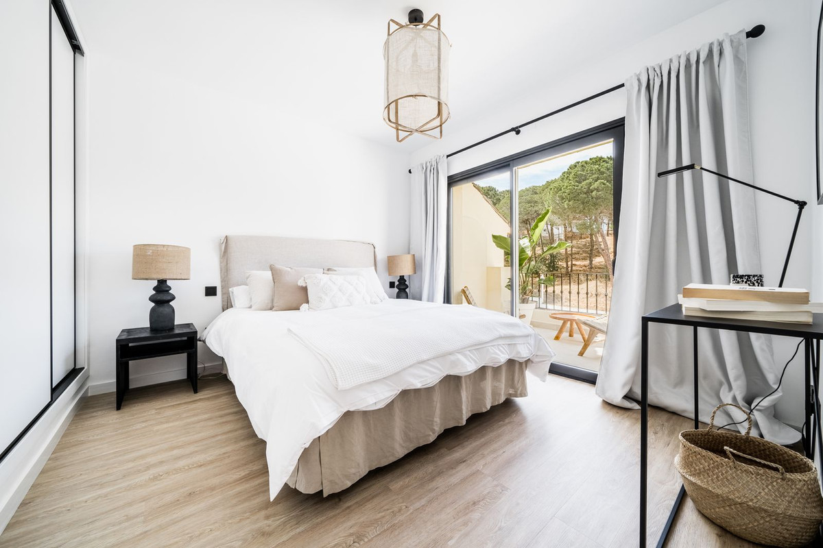 https://cdn.resales-online.com/public/vvmdwbkuht/properties/2f9e587bf49d11edb6600217bc231ef4/w1200/24-613bbc26f32d7013d348ef202dd30a43.jpg?v=1684323121