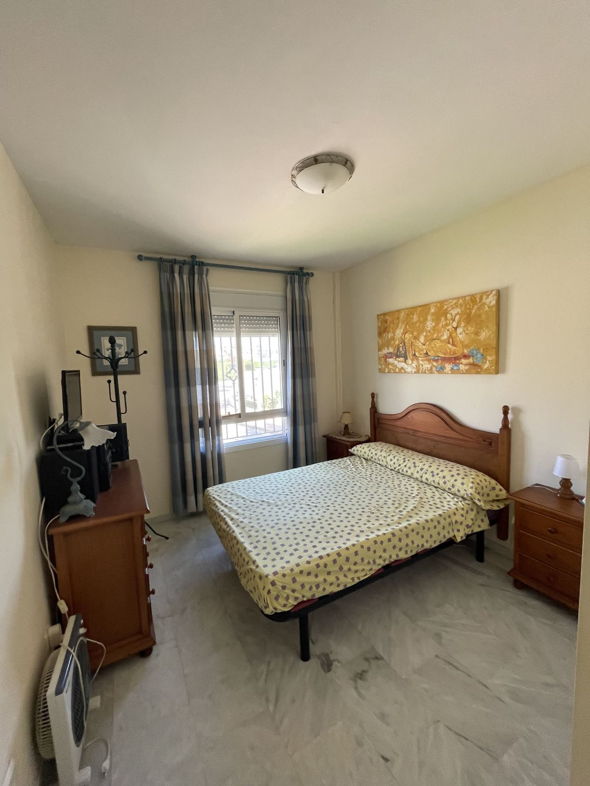 https://cdn.resales-online.com/public/mqt4ubvq31/properties/b3df2cd1f0a811edb6600217bc231ef4/w1200/12-53013098fcab6c38b1379cd33298e050.jpg?v=1684931003