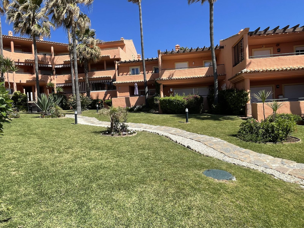 https://cdn.resales-online.com/public/mqt4ubvq31/properties/b3df2cd1f0a811edb6600217bc231ef4/w1200/21-2c707e7c511429b4f8ec4ee5f221ddb6.jpg?v=1684931003