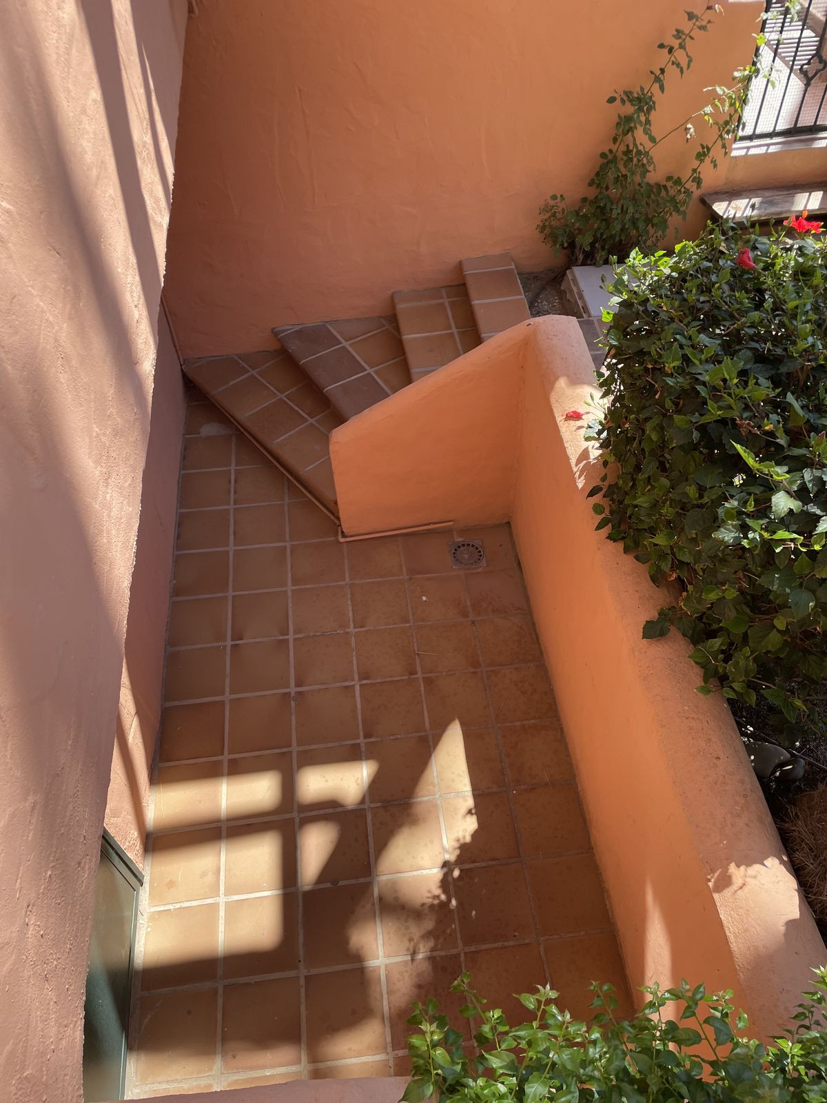 https://cdn.resales-online.com/public/mqt4ubvq31/properties/b3df2cd1f0a811edb6600217bc231ef4/w1200/24-613bbc26f32d7013d348ef202dd30a43.jpg?v=1684931003