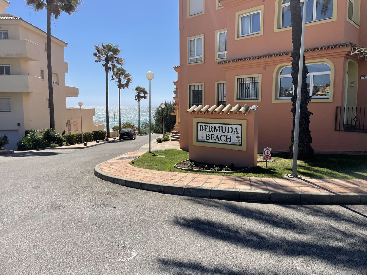https://cdn.resales-online.com/public/mqt4ubvq31/properties/b3df2cd1f0a811edb6600217bc231ef4/w1200/25-45e7a00e8ada30030040e20a35fbccfd.jpg?v=1684931003