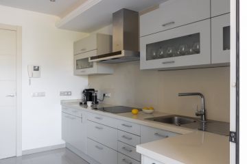 https://cdn.resales-online.com/public/6u5vbuh1hk/properties/acce32c1efba11edb6600217bc231ef4/w1200/12-53013098fcab6c38b1379cd33298e050.jpg?v=1684822400