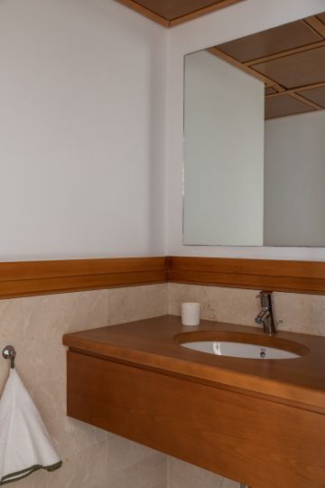 https://cdn.resales-online.com/public/6u5vbuh1hk/properties/acce32c1efba11edb6600217bc231ef4/w1200/18-cc72f169493c096e712837ff5d8b6e41.jpg?v=1684822400