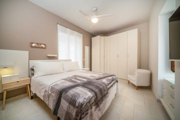https://cdn.resales-online.com/public/i1e7n2382g/properties/818a8174019811eda97d0217bc231ef4/w1200/6-241328e1bcc9c0d8ce1222beb6c967a8.jpg?v=1674195186