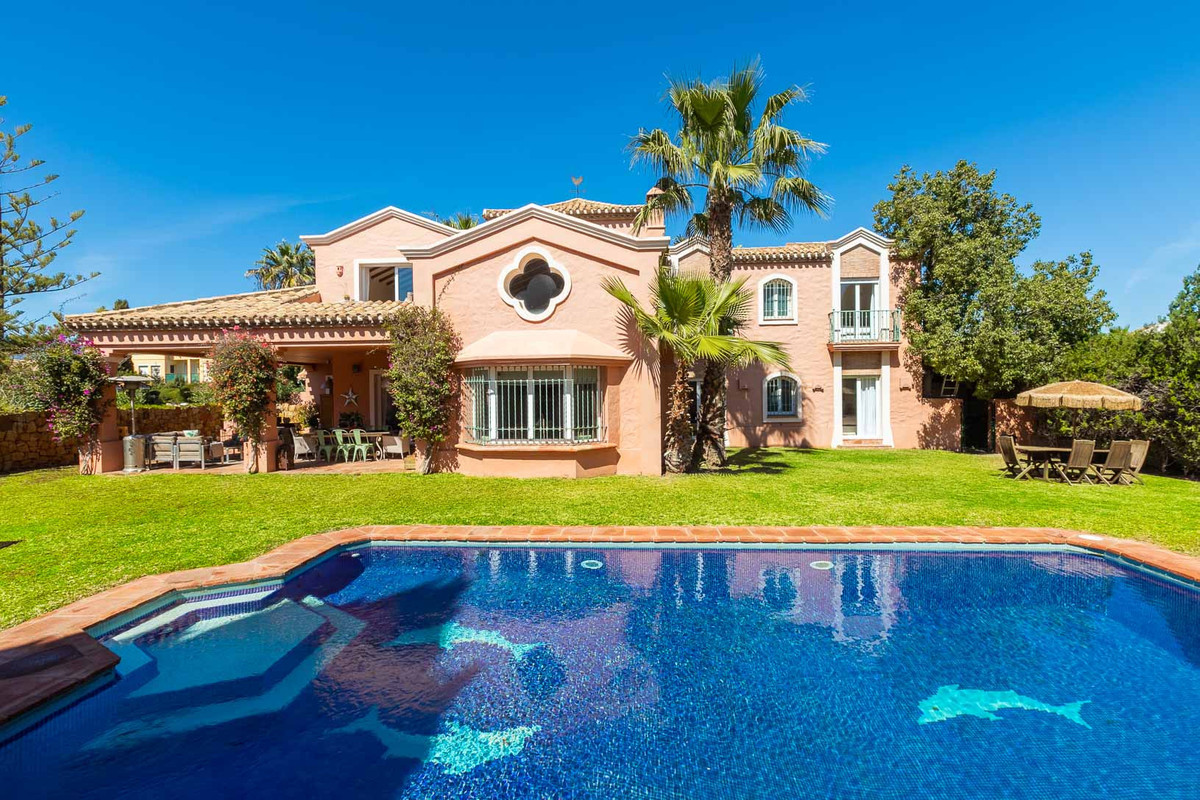 https://cdn.resales-online.com/public/32127ttn36/properties/179d067a99ea11eca97d0217bc231ef4/w1200/1-7980e48d732b6fc85c14b43b94d2aa54.jpg?v=1664255994
