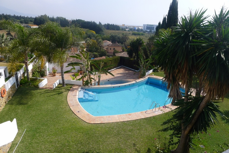 https://cdn.resales-online.com/public/tvd64zcaq6/properties/c17f44da1a3111eea7b50217bc231ef4/w1200/1-7980e48d732b6fc85c14b43b94d2aa54.jpg?v=1688454749