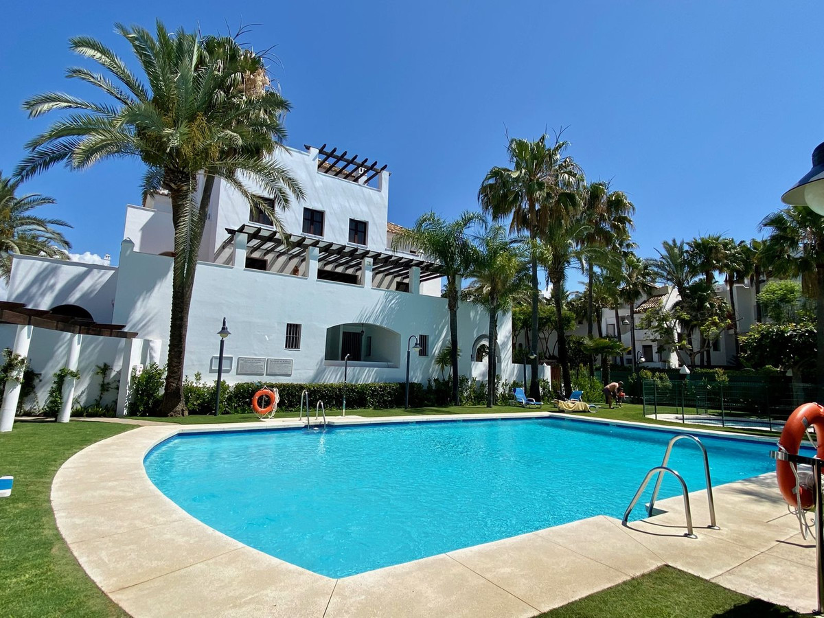 https://cdn.resales-online.com/public/q0hn3977gr/properties/090dfb31287411eea7b50217bc231ef4/w1200/1-7980e48d732b6fc85c14b43b94d2aa54.jpg?v=1690022533