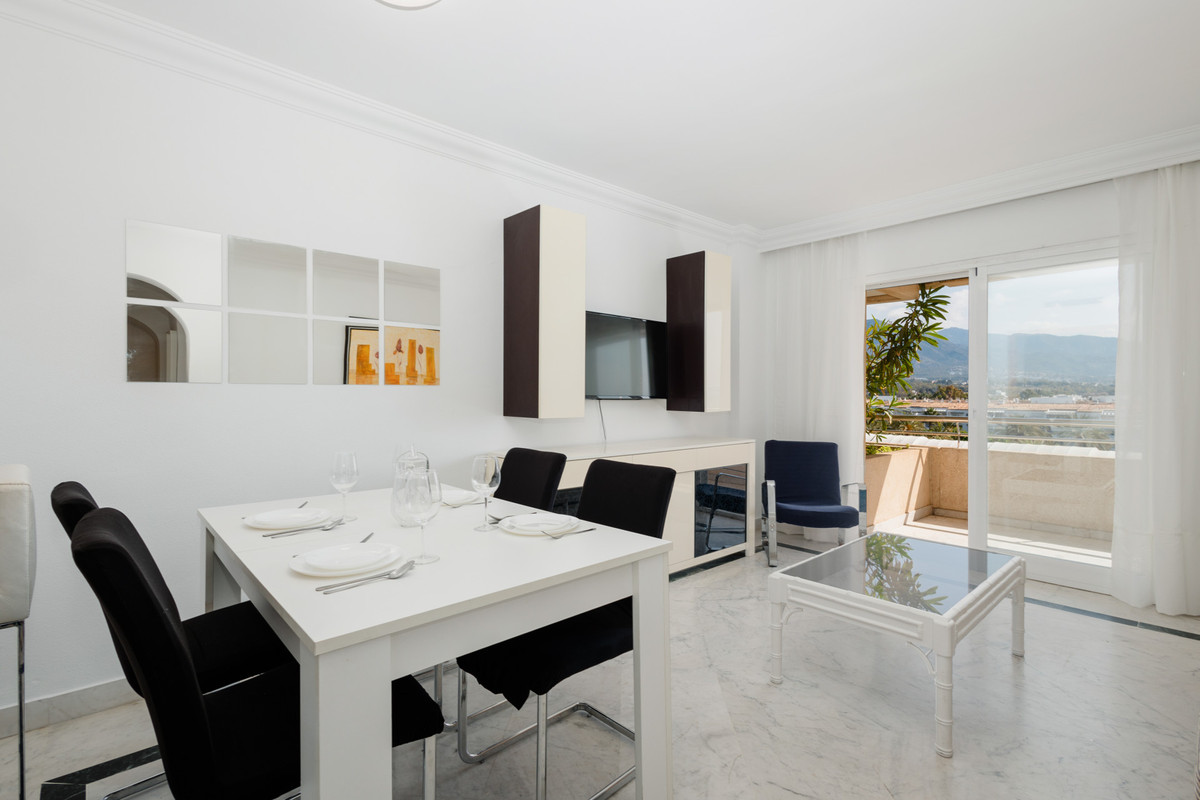 https://cdn.resales-online.com/public/u188grjkd5/properties/718a8475302911eea7b50217bc231ef4/w1200/1-7980e48d732b6fc85c14b43b94d2aa54.jpg?v=1690870105